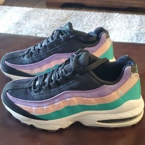 Youth Nike Airmax